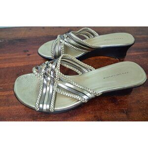 Women's Predictions Slide Sandals‎ Shoes Wedge Heels 8.5 W Two Tone